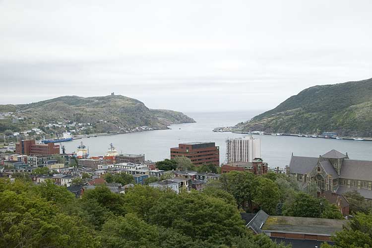 Nwfndlnd_059_city-therooms5